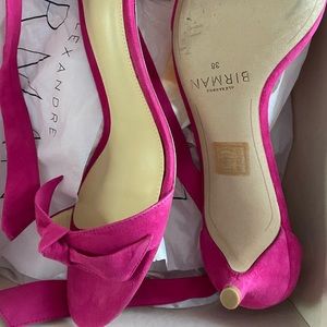 New, Never worn, Alexandre Birman heel